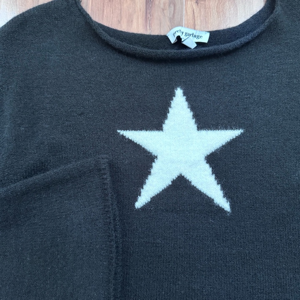 Pretty Garbage • Star Sweater - Picture 2 of 4